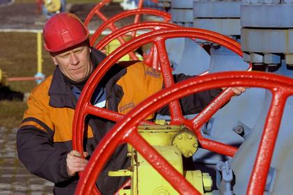 GAZPROM FULFILLS ITS CONTRACTS