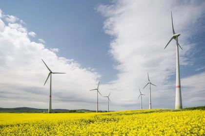 RENEWABLES NEED INVESTMENT $2.55 TLN