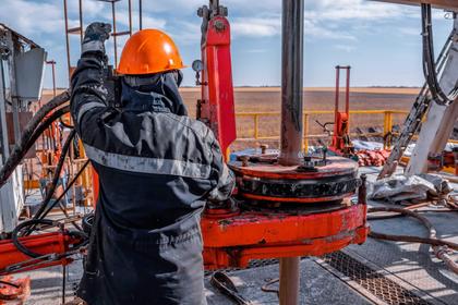 U.S. RIGS  UP 6 TO 503