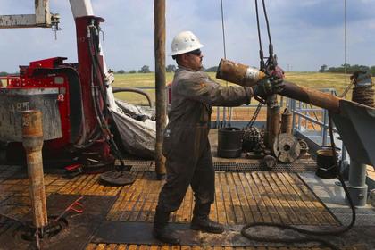 U.S. RIGS  UP 5 TO 533