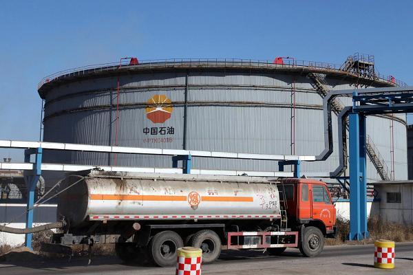 CHINA OIL IMPORTS UP