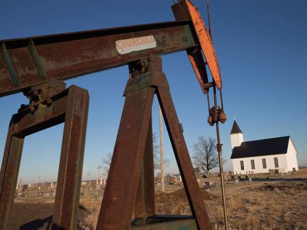 U.S. OIL & GAS JOBS DOWN 100,000