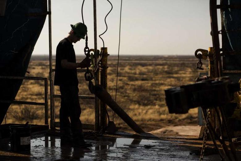 U.S. RIGS DOWN 44 TO 728