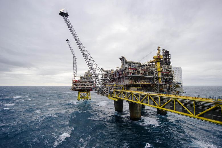 WORLDWIDE RIG COUNT UP 18 TO  1,935