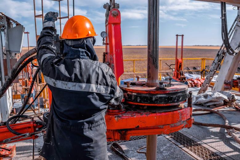 U.S. RIGS  UP 5 TO 508