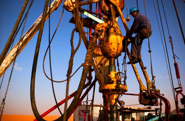 U.S. RIGS UP 3 TO 765
