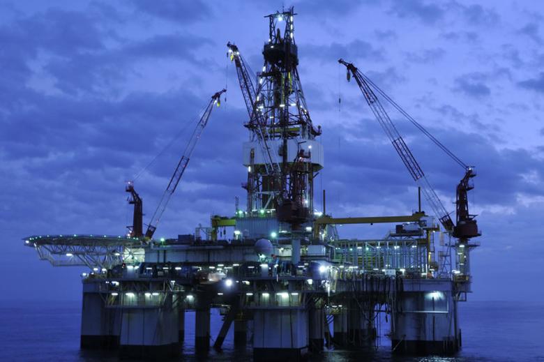 10 MASSIVE OIL AND GAS DISCOVERIES MADE IN 2013