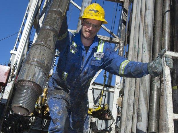 U.S. RIGS UP 15